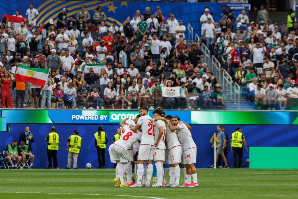 sheinbaum-diz-que-apoio-do-mexico-ao-ira-na-copa-foi-“espontaneo”