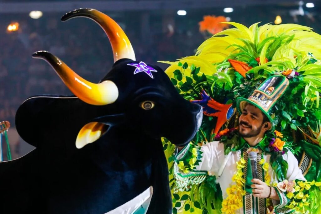 caprichoso-supera-garantido-por-decimos-e-vence-festival-de-parintins