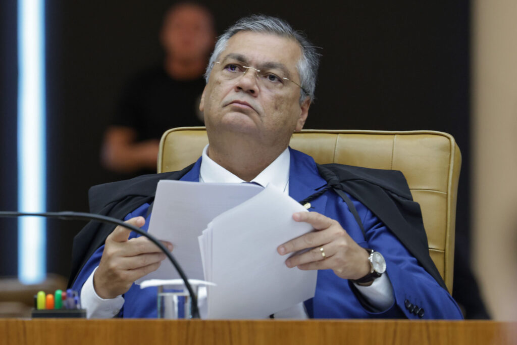 Pastor do PSol aciona Dino contra Eduardo Bolsonaro e Mário Frias pastor-do-psol-aciona-dino-contra-eduardo-bolsonaro-e-mario-frias