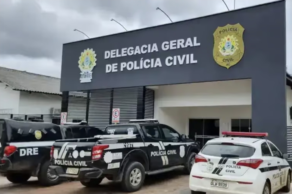 Homem importuna garçonete em bar e é preso em Cruze