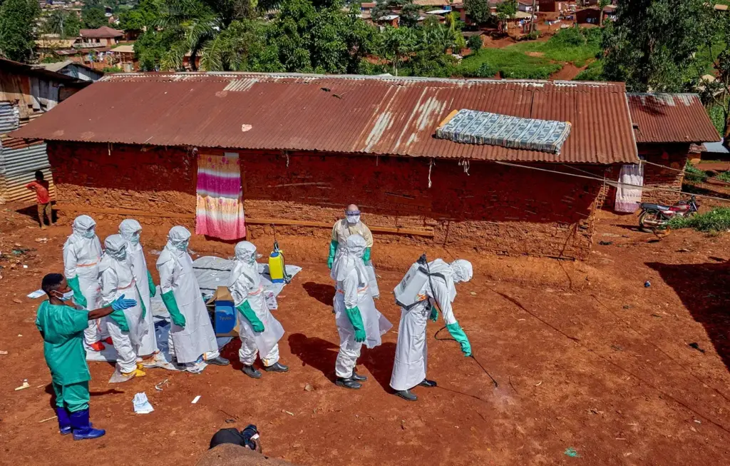 Congo reporta quase 3.000 casos confirmados de Ebola após revisão de dados