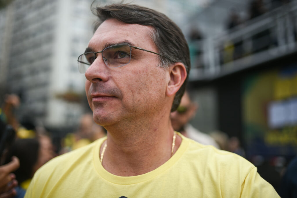 Flávio faz reunião com mulheres sem garantia da presença de Michelle flavio-faz-reuniao-com-mulheres-sem-garantia-da-presenca-de-michelle