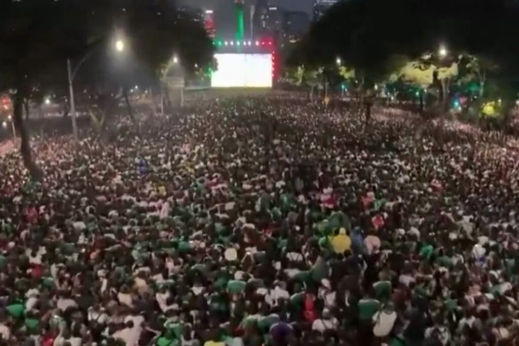 Três morrem em festa pela classificação do México na Copa tres-morrem-em-festa-pela-classificacao-do-mexico-na-copa