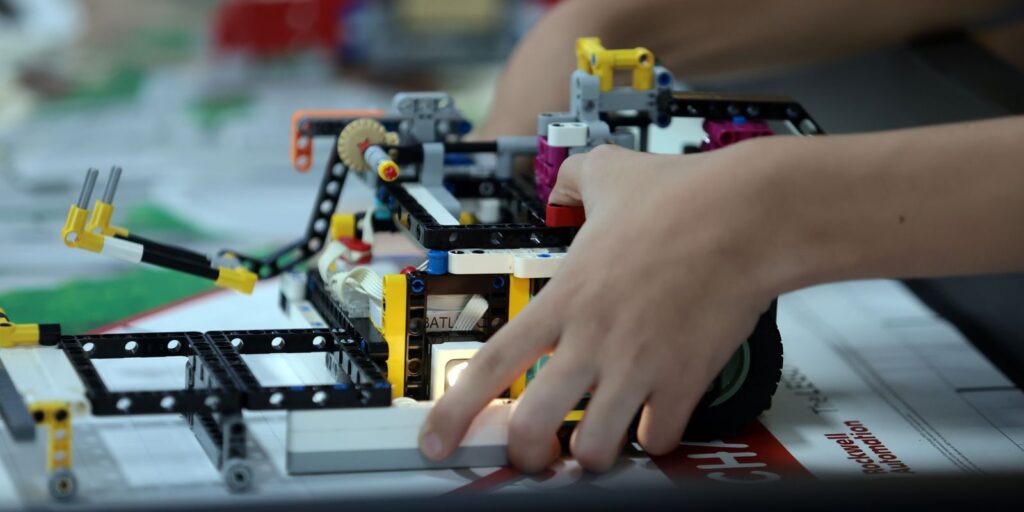 Sesi completa 80 anos com rede de 468 escolas em todo Brasil sesi-completa-80-anos-com-rede-de-468-escolas-em-todo-brasil