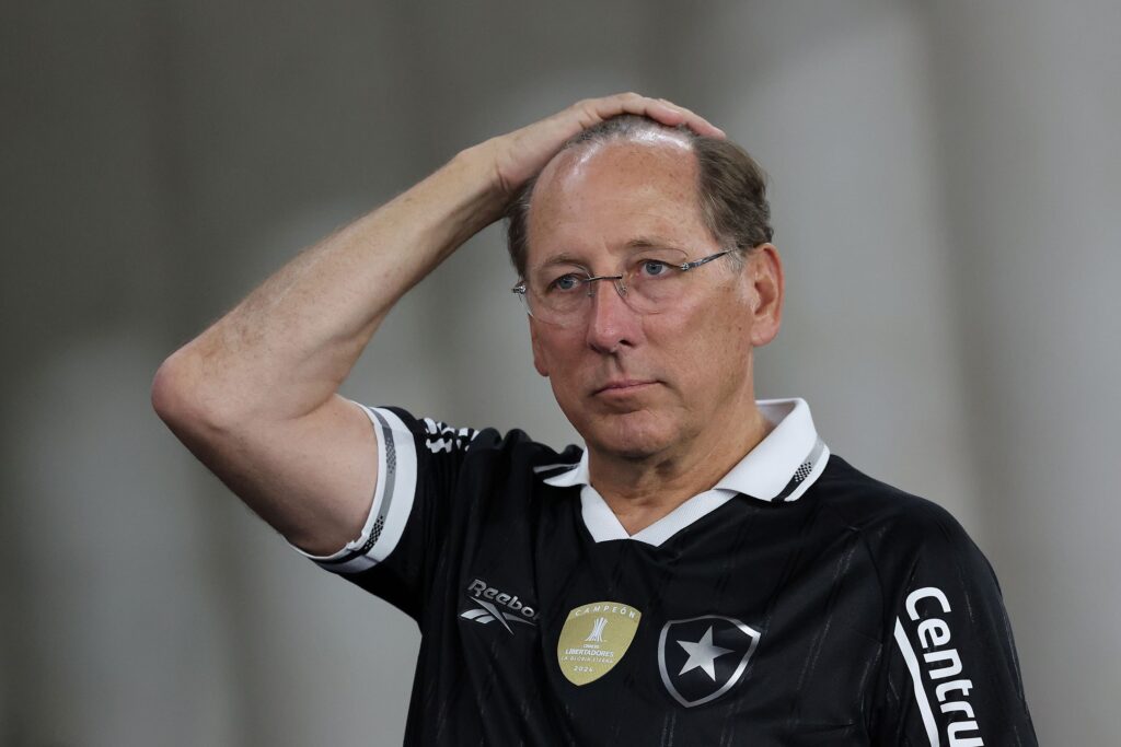 John Textor é afastado do Conselho de Administração da SAF do Botafogo john-textor-e-afastado-do-conselho-de-administracao-da-saf-do-botafogo