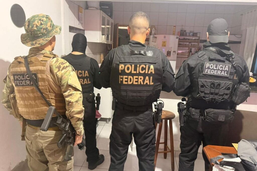 pf-prende-alvo-de-operacao-contra-abuso-infantil-e-2-traficantes-no-rj
