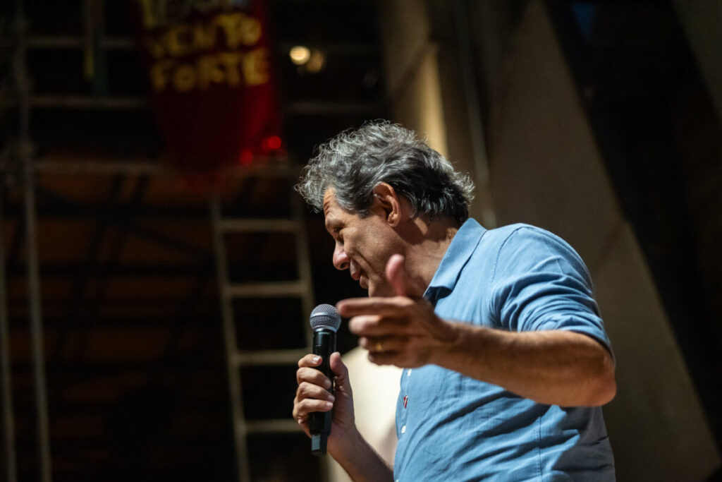 haddad-mira-em-seguranca:-“esta-comecando-a-entrar-milicia-em-sp”