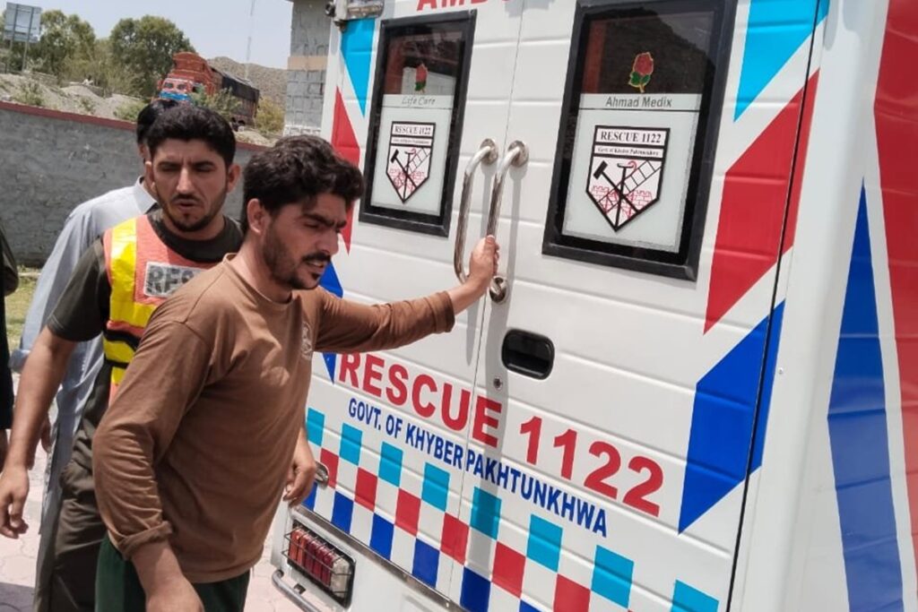 Queda de ônibus em ribanceira deixa ao menos 40 mortos no Paquistão queda-de-onibus-em-ribanceira-deixa-ao-menos-40-mortos-no-paquistao