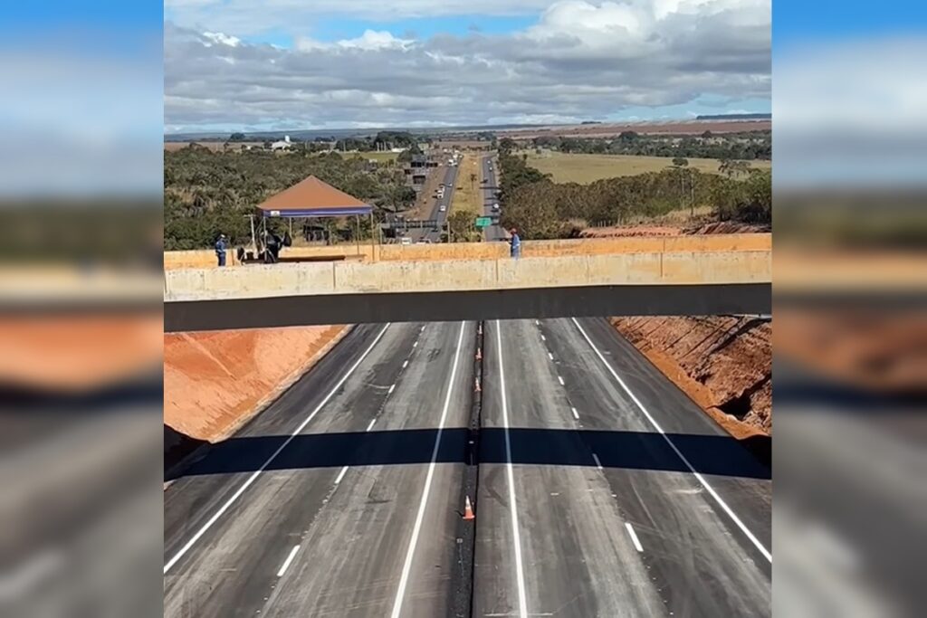 Pista inferior de viaduto em construção na BR-020 é liberada pista-inferior-de-viaduto-em-construcao-na-br-020-e-liberada