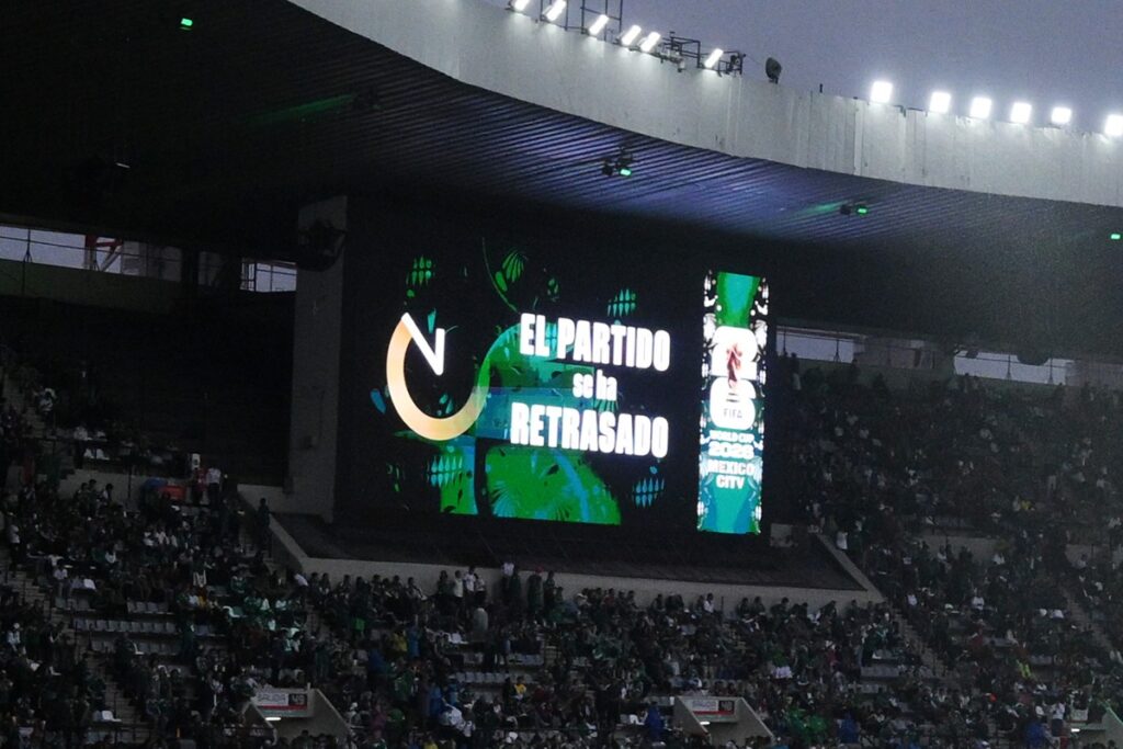mexico-x-inglaterra:-jogo-das-oitavas-da-copa-deve-ter-novo-horario