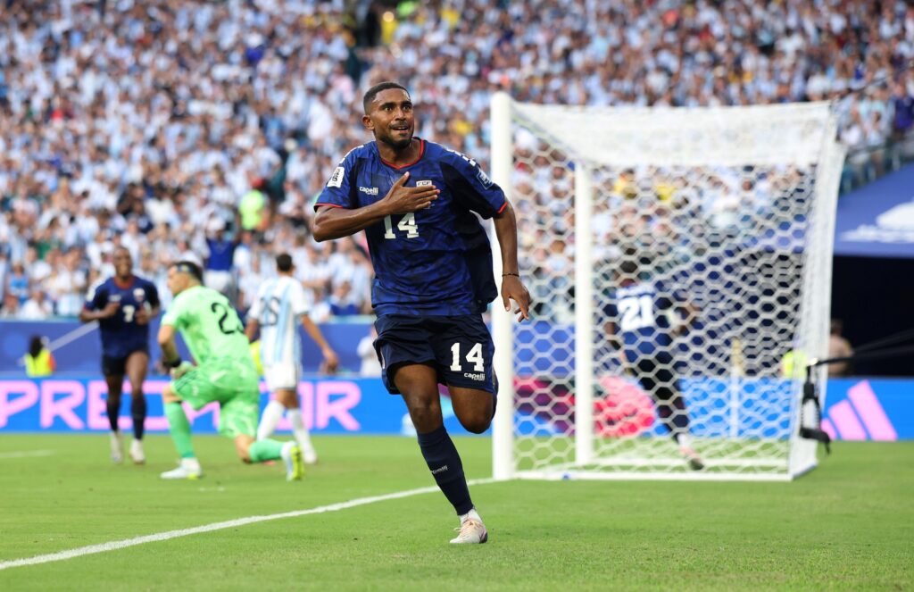 Deroy Duarte marca o gol de empate de Cabo Verde contra Argentina deroy-duarte-marca-o-gol-de-empate-de-cabo-verde-contra-argentina