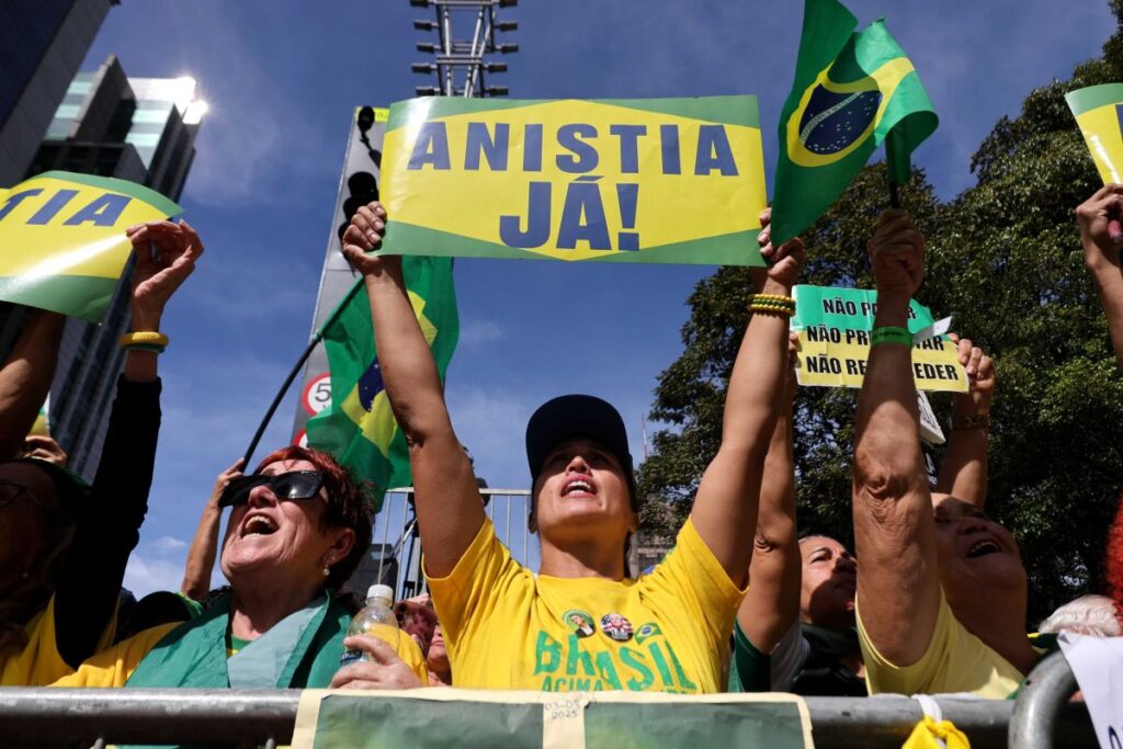 Mais brasileiros são de direita do que de esquerda, diz Datafolha mais-brasileiros-sao-de-direita-do-que-de-esquerda,-diz-datafolha