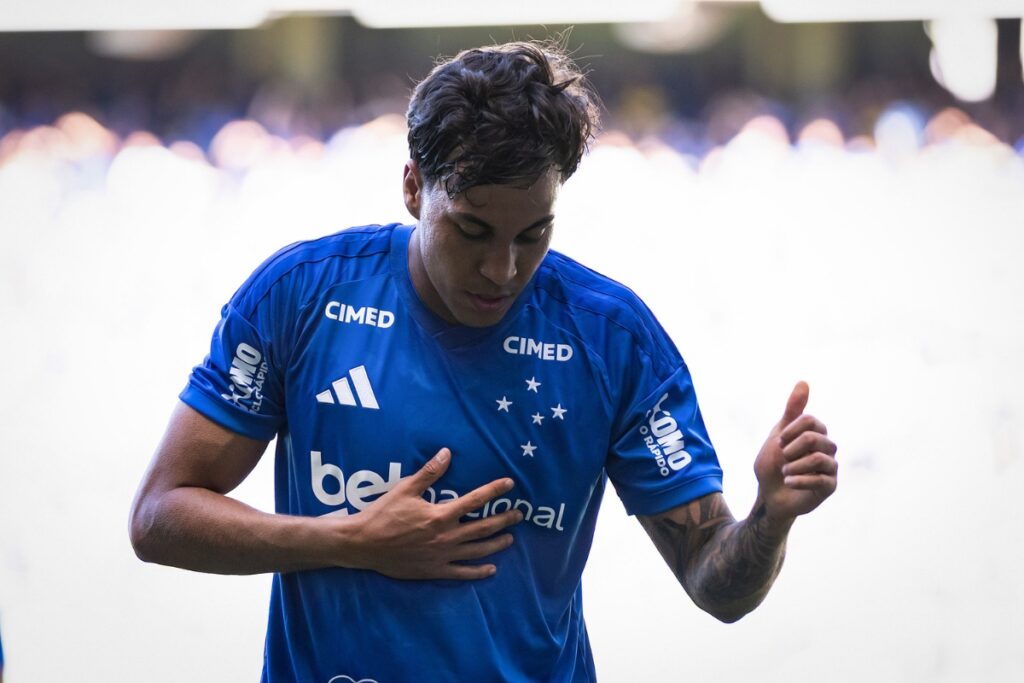 cruzeiro-vence-o-defensor,-do-uruguai,-por-2-x-0-em-amistoso