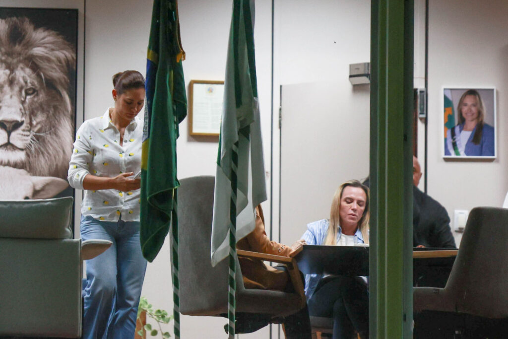 celina-diz-que-resposta-sobre-candidatura-de-michelle-vira-em-agosto