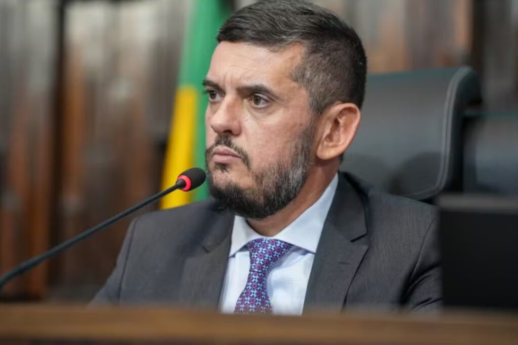 bacellar-ficara-isolado-de-adilsinho-e-th-joias-em-presidio-do-df