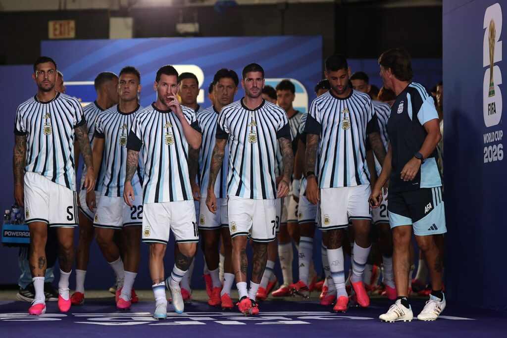 treino-da-argentina-e-cancelado-apos-fortes-chuvas-em-miami