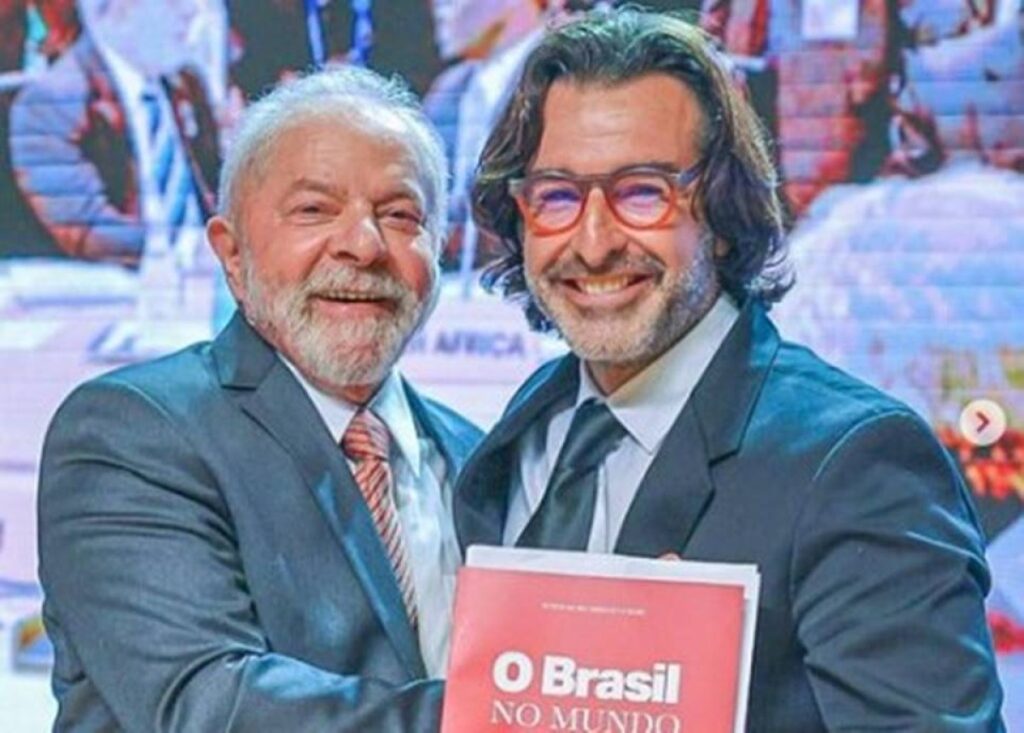 para-reforcar-pre-campanha,-lula-tira-pecas-da-equipe-de-governo
