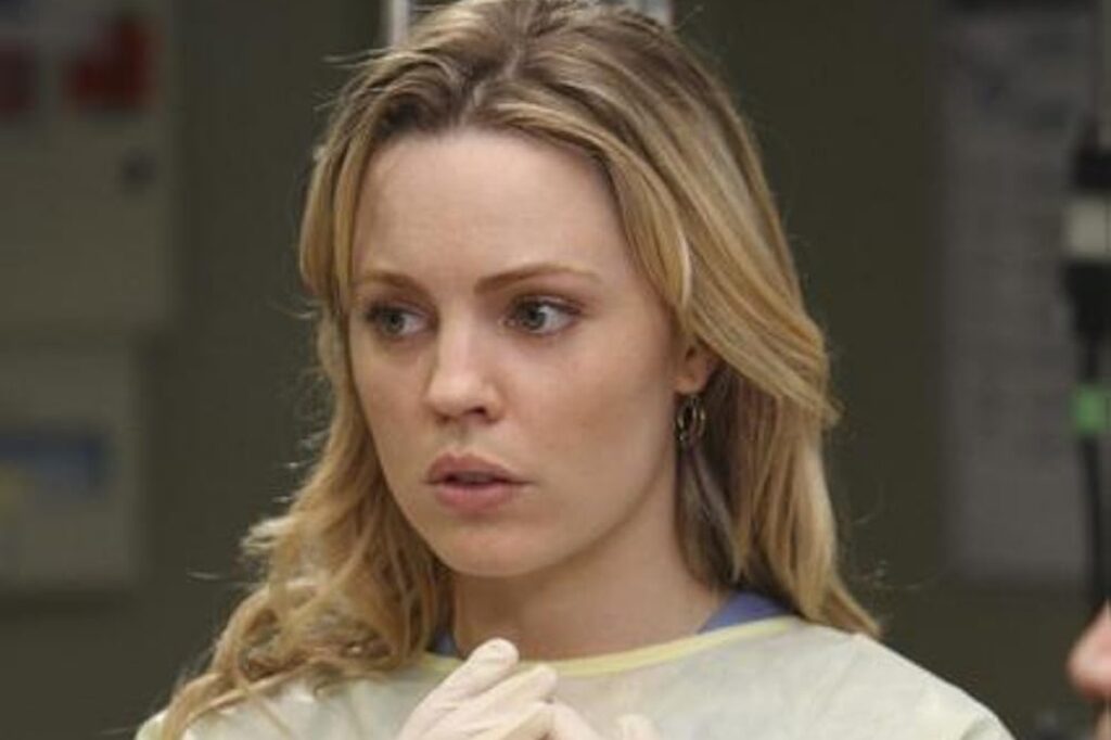 atriz-de-grey’s-anatomy-mostra-filho-pela-1a-vez-apos-gestacao-secreta
