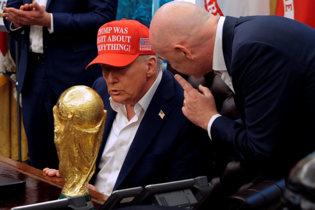 Estatuto da Fifa defende neutralidade política, mas admite exceções estatuto-da-fifa-defende-neutralidade-politica,-mas-admite-excecoes