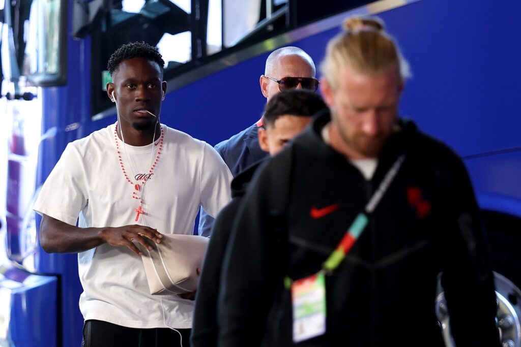 copa-do-mundo:-apos-polemica,-balogun-e-titular-dos-eua-contra-belgica