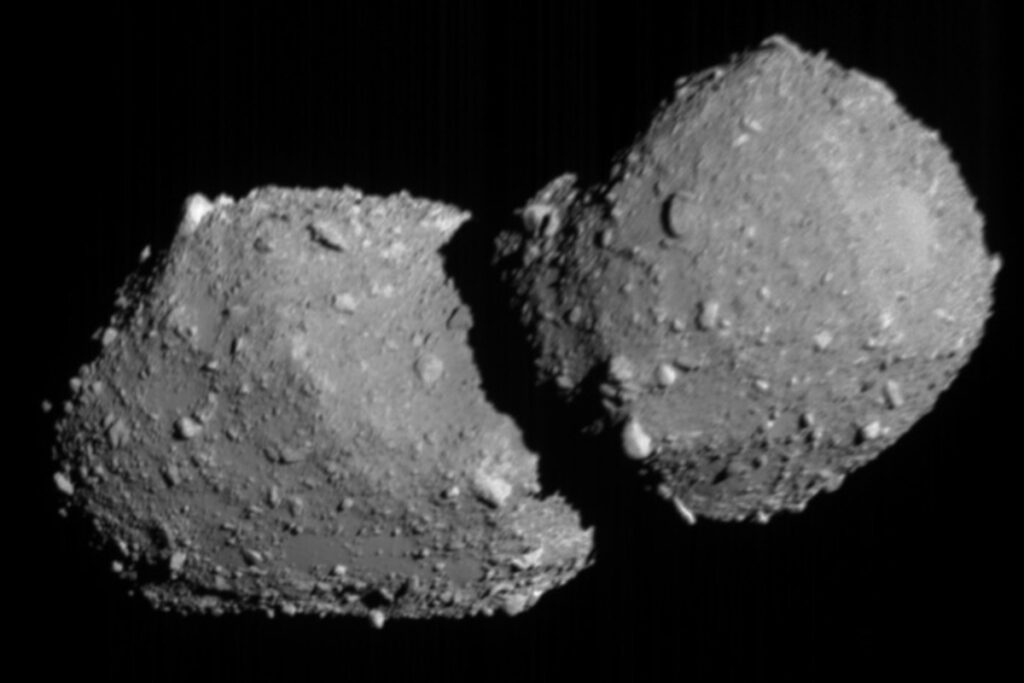 missao-japonesa-obtem-imagens-ineditas-de-asteroide-proximo-a-terra