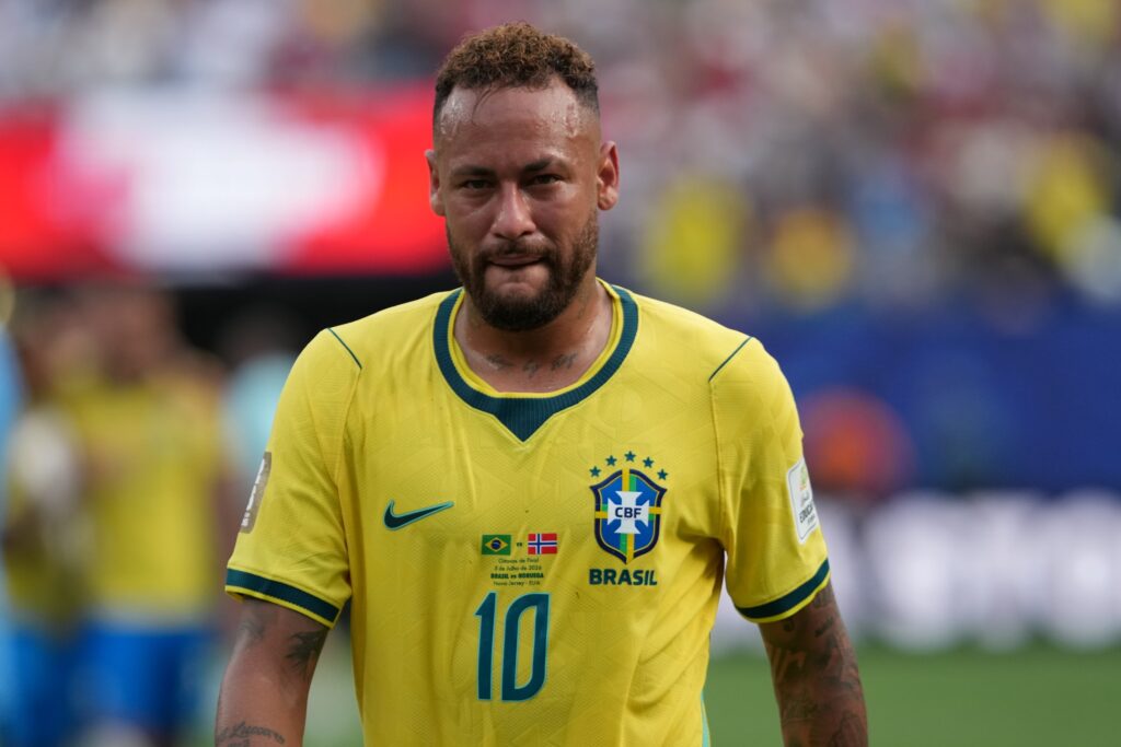 piperno-demonstra-incomodo-com-bajulacao-em-cima-de-neymar