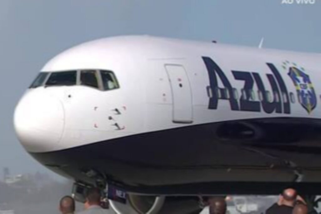 aviao-da-cbf-deixa-eua-e-volta-ao-rio-de-janeiro-com-apenas-um-jogador