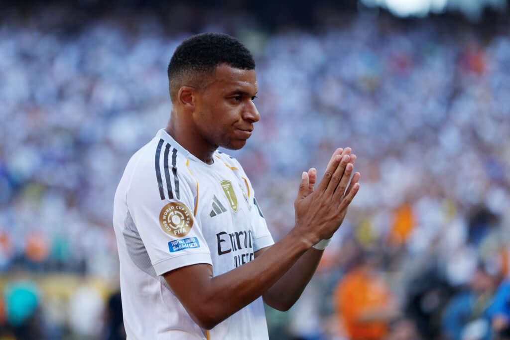 Real Madrid repudia fala racista de senadora do Paraguai contra Mbappé real-madrid-repudia-fala-racista-de-senadora-do-paraguai-contra-mbappe