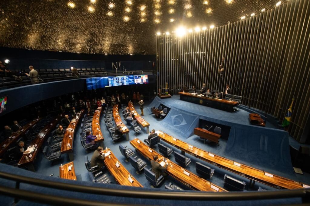 Senado aprova aumento de penas por violência sexual digital contra menores senado-aprova-aumento-de-penas-por-violencia-sexual-digital-contra-menores