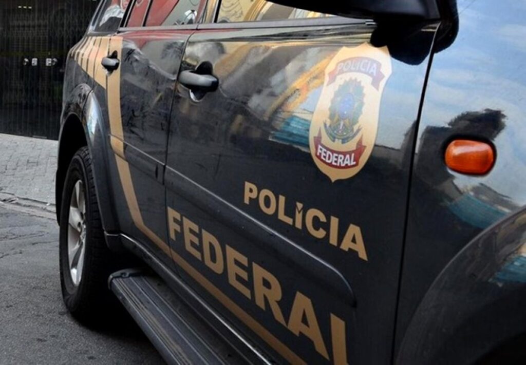 mulher-sancionada-pelos-eua-por-elo-com-pcc-deve-deixar-prisao-em-sp