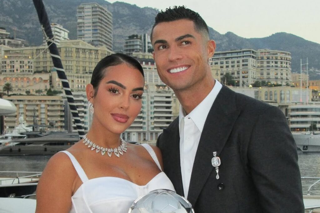 Georgina e CR7 podem se casar após a Copa; saiba como romance começou georgina-e-cr7-podem-se-casar-apos-a-copa;-saiba-como-romance-comecou