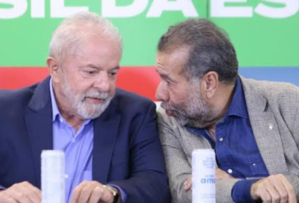 pdt-espera-lula-em-convencao-nacional-do-partido-apos-atritos-com-pt