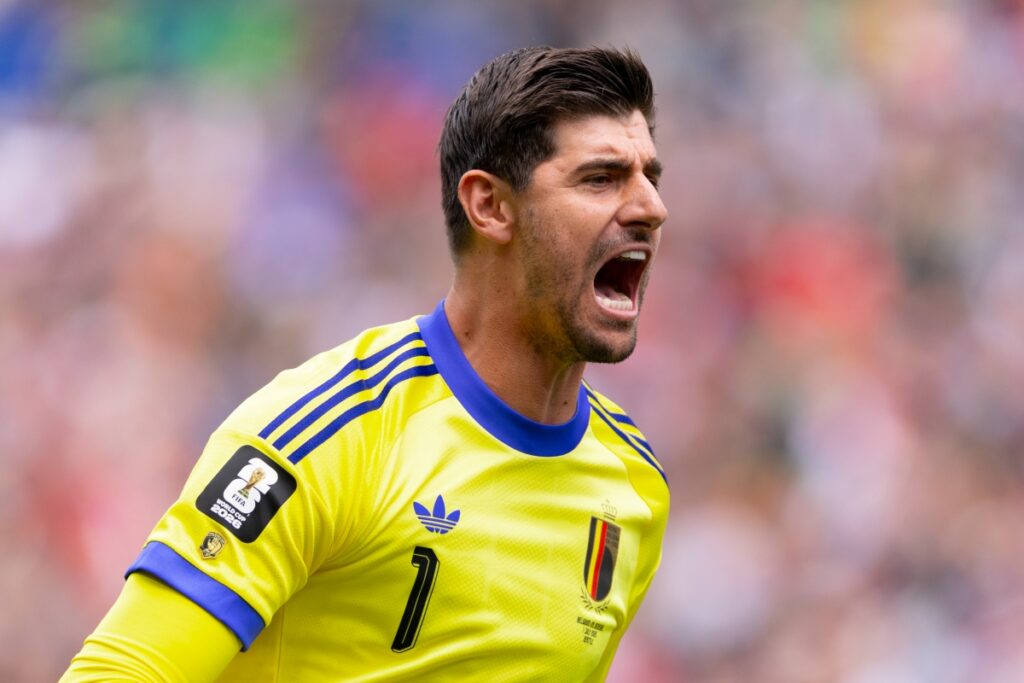 copa:-courtois-diz-que-espanha-e-favorita-para-duelo-contra-a-belgica