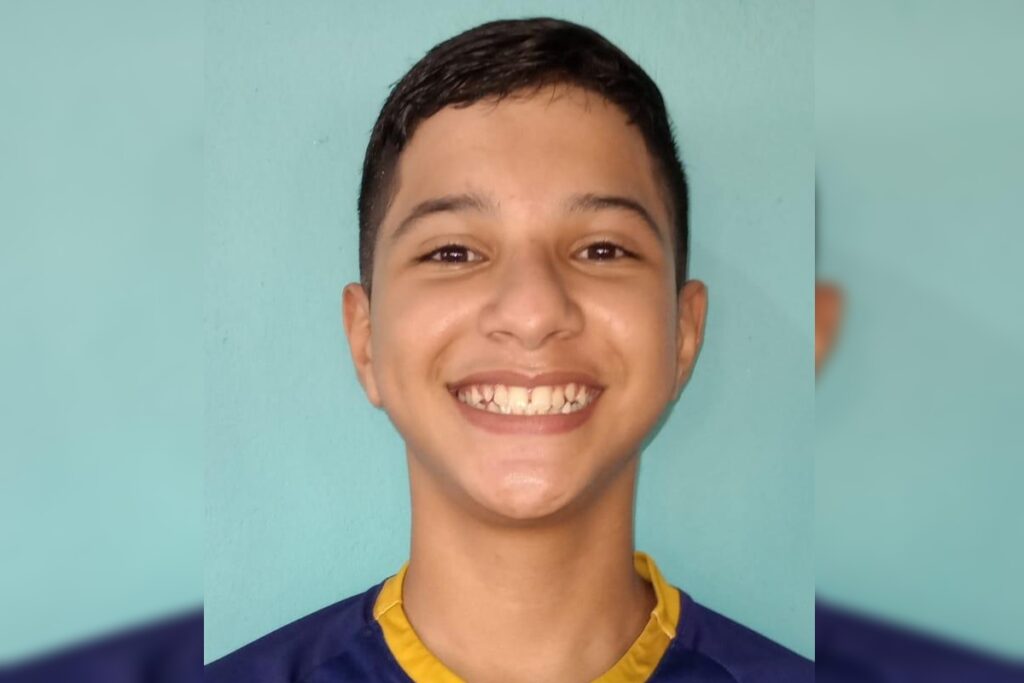 “a-minha-vida-parou”,-diz-mae-de-menino-morto-em-rodovia-aos-14-anos