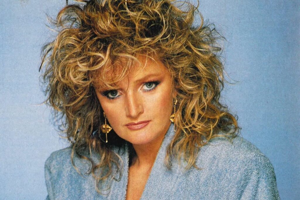 morre-bonnie-tyler,-do-hit-total-eclipse-of-the-heart,-aos-75-anos