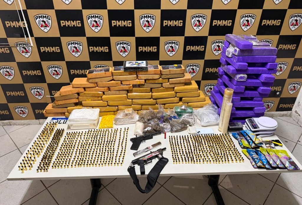 MG: polícia prende dois suspeitos, apreende arsenal de armas e drogas mg:-policia-prende-dois-suspeitos,-apreende-arsenal-de-armas-e-drogas