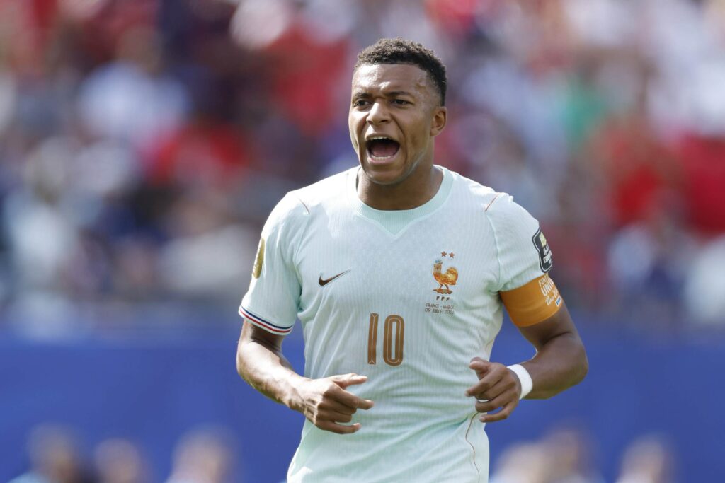 kylian-mbappe-iguala-lionel-messi-na-artilharia-da-copa-do-mundo