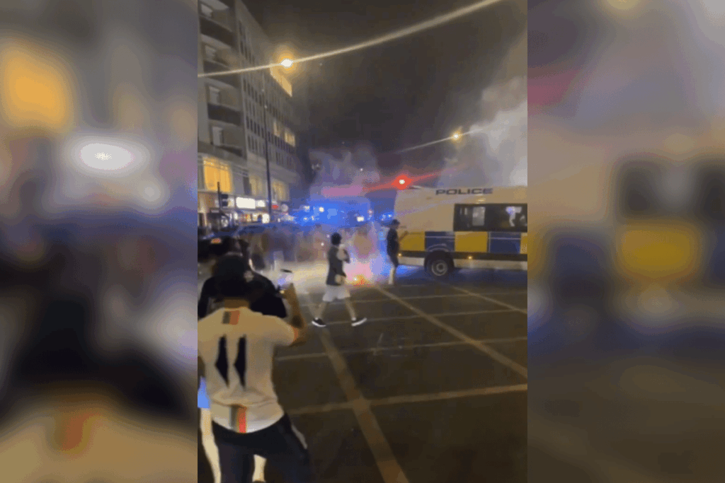 torcedores-e-policiais-entram-em-confronto-apos-eliminacao-de-marrocos