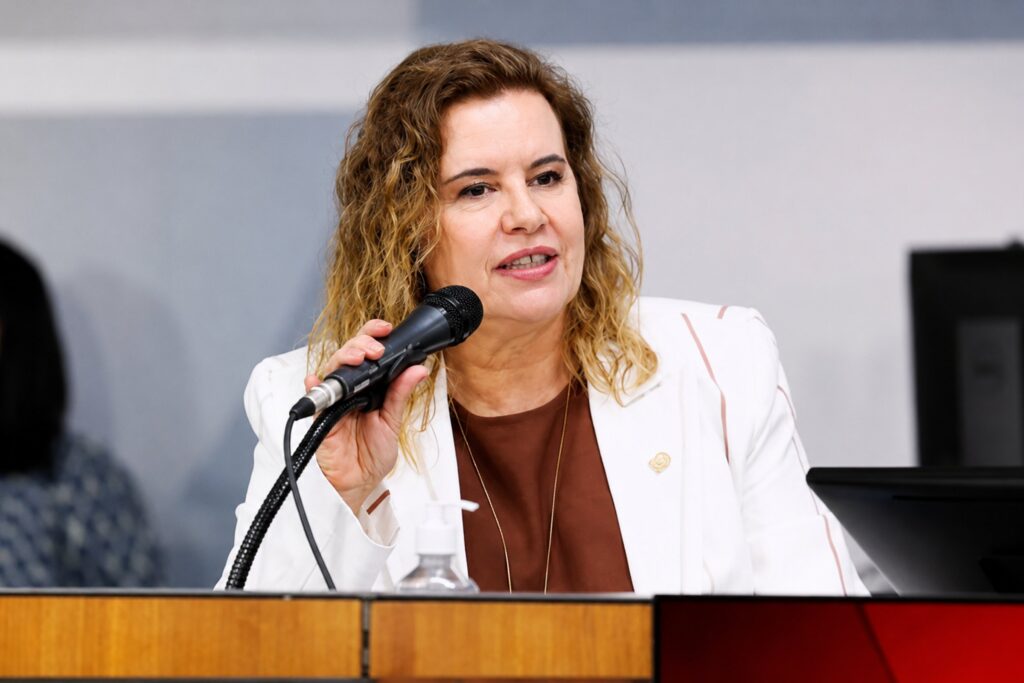 Sandra Goulart quebra série de “nãos” ao PT em MG, mas depende de Lula sandra-goulart-quebra-serie-de-“naos”-ao-pt-em-mg,-mas-depende-de-lula