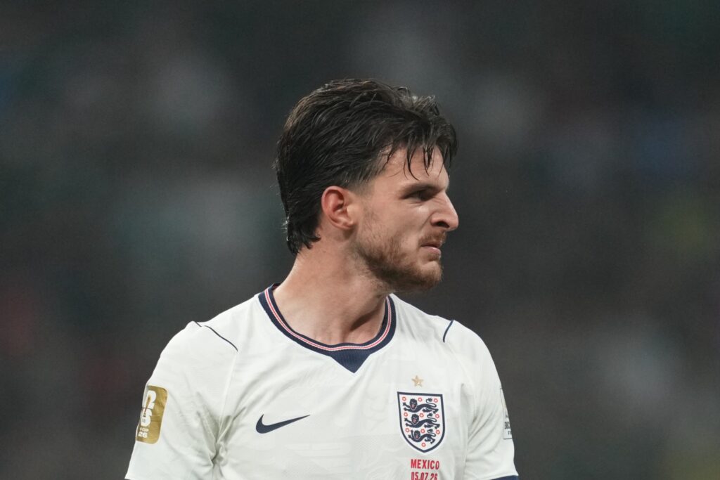 Rice, da Inglaterra, é isolado por infecção e vira dúvida para quartas rice,-da-inglaterra,-e-isolado-por-infeccao-e-vira-duvida-para-quartas