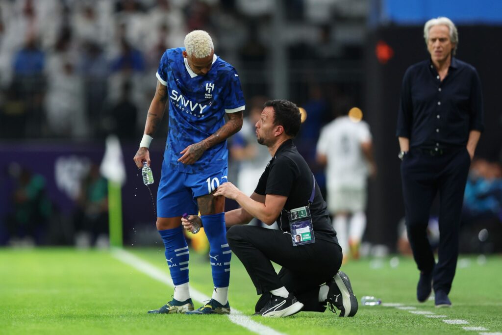 jorge-jesus-revela-conversa-franca-com-neymar:-“voce-acabou”