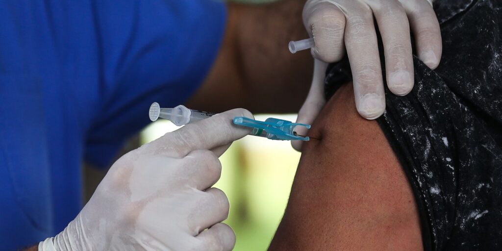 Gripe: Anvisa aprova nova vacina com 73% de eficácia gripe:-anvisa-aprova-nova-vacina-com-73%-de-eficacia