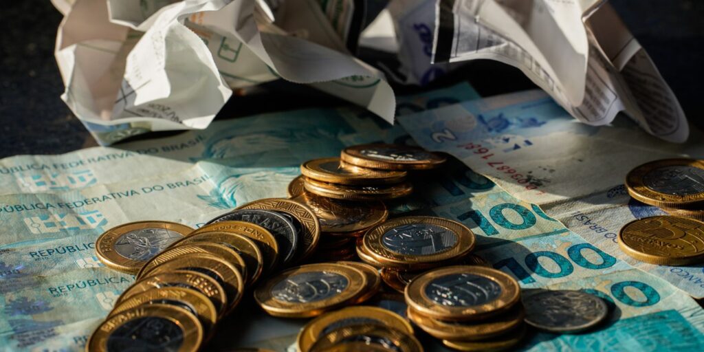 Economia cresce 0,7% em maio, puxada por consumo das famílias, diz FGV economia-cresce-0,7%-em-maio,-puxada-por-consumo-das-familias,-diz-fgv