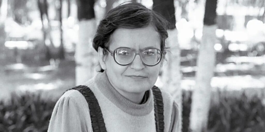 orides-fontela:-a-radicalidade-de-uma-vida-dedicada-a-poesia