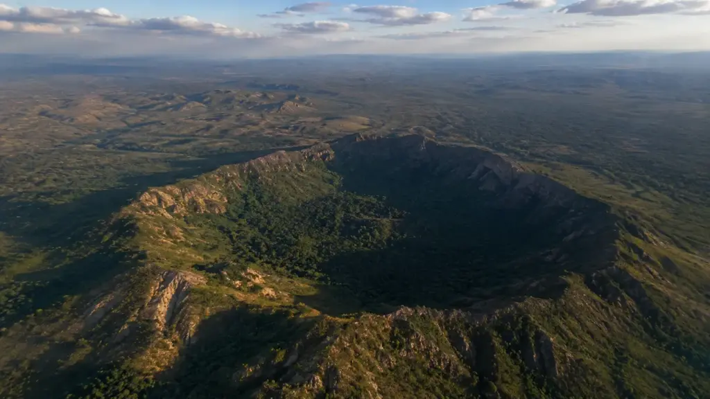 Um meteorito de 20 mil toneladas mudou o relevo do Tocantins e criou uma cratera de 13,7 quilômetros que ainda pode ser vista do espaço