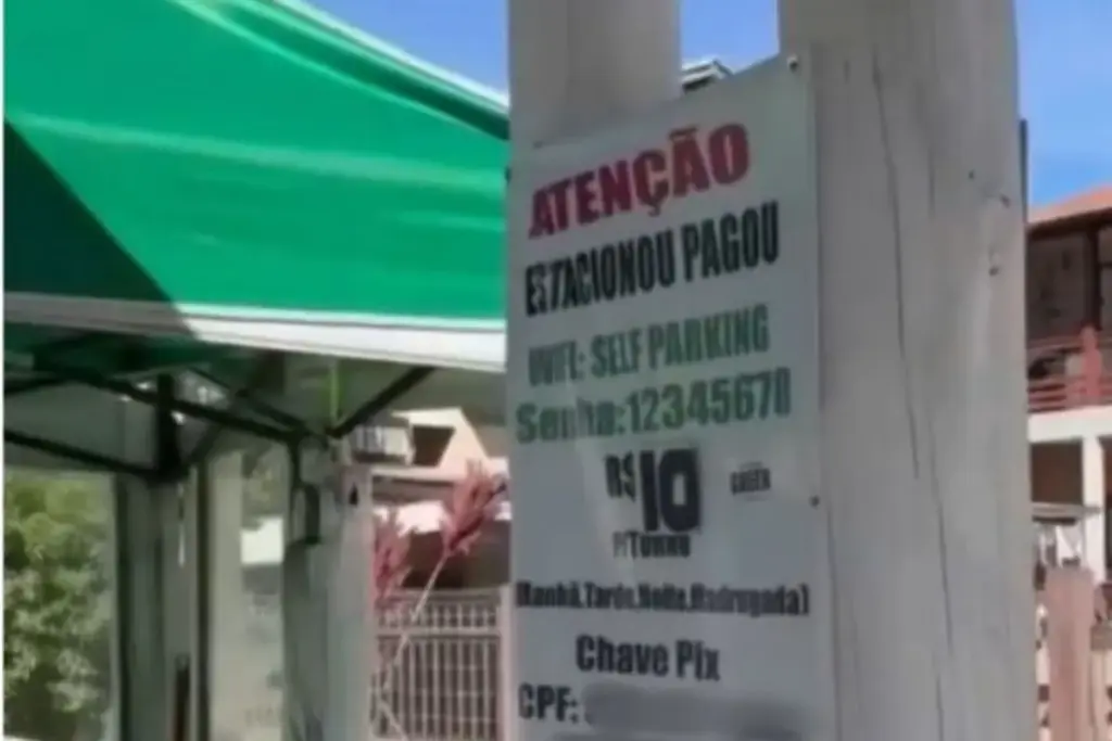 Cidade catarinense tem estacionamento onde ninguém vigia, ninguém cobra e o motorista paga R$ 10 por Pix sozinho, modelo baseado só na confiança viraliza nas redes sociais