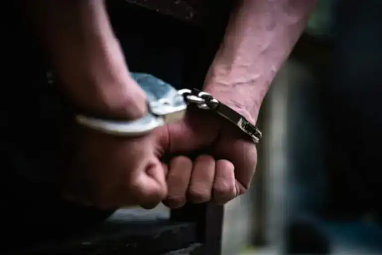 Discussão após suspeita de traição termina com homem preso por violência doméstica em Cruzeiro do Sul Discussão após suspeita de traição termina com homem preso por violência doméstica em Cruzeiro do Sul