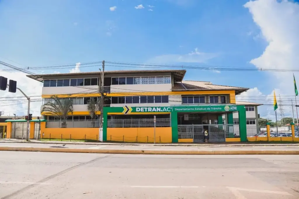 Detran notifica 39 motoristas sobre processos para suspensão da CNH Detran notifica 39 motoristas sobre processos para suspensão da CNH
