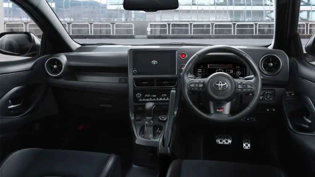 Surpreendendo com sistema híbrido flex de 111 cv, motor elétrico de 14,4 kgfm, câmbio automático CVT, teto panorâmico e pacote Toyota Safety Sense, este SUV japonês aposta em economia impressionante sem abrir mão da tecnologia: conheça o Toyota Yaris Cross XRX Hybrid 2026 Surpreendendo com sistema híbrido flex de 111 cv, motor elétrico de 14,4 kgfm, câmbio automático CVT, teto panorâmico e pacote Toyota Safety Sense, este SUV japonês aposta em economia impressionante sem abrir mão da tecnologia: conheça o Toyota Yaris Cross XRX Hybrid 2026