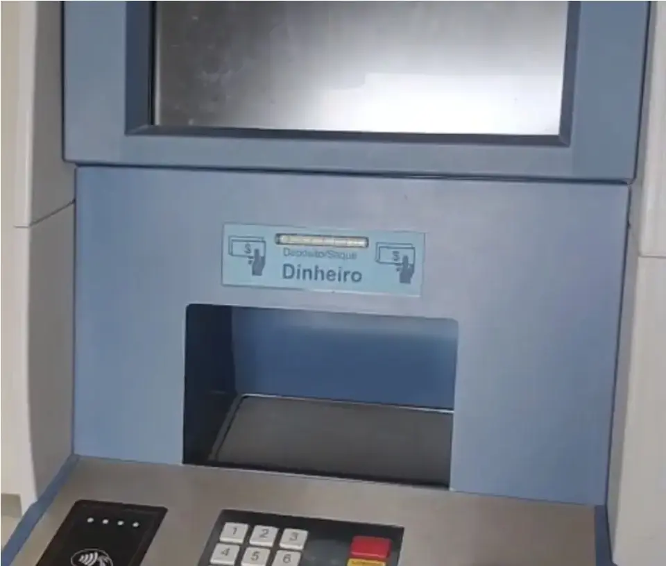 Moradores denunciam falta de funcionamento de caixa do Banco do Brasil em Rodrigues Alves